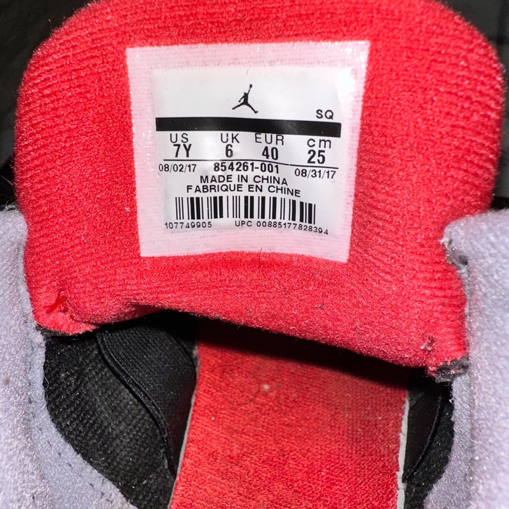 Air Jordan 3 Retro OG Black Cement Boys - Picture 7 of 8